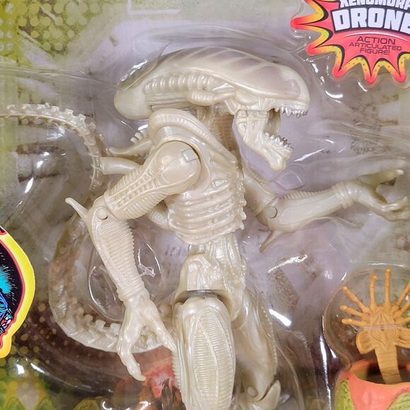 Lanard Alien Special Edition Xenomorph Drone Xeno 7" Egg Pod and Facehugger New - Picture 5 of 6